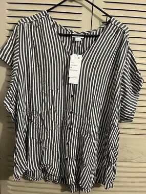 Women's Black & White Striped Button-Front Top